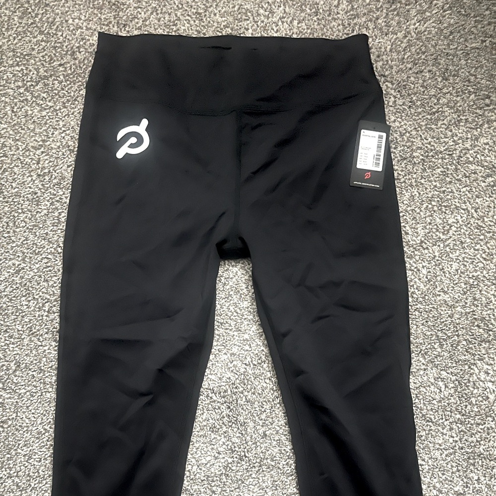 Peloton Capri workout pants NWT XL